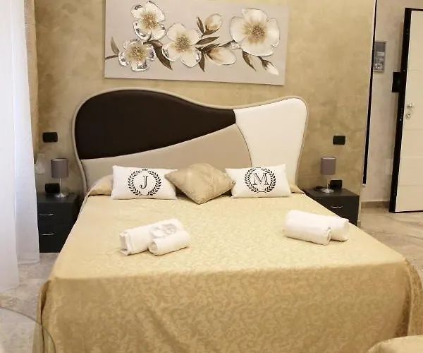 Jadore Monic Guest house 4*