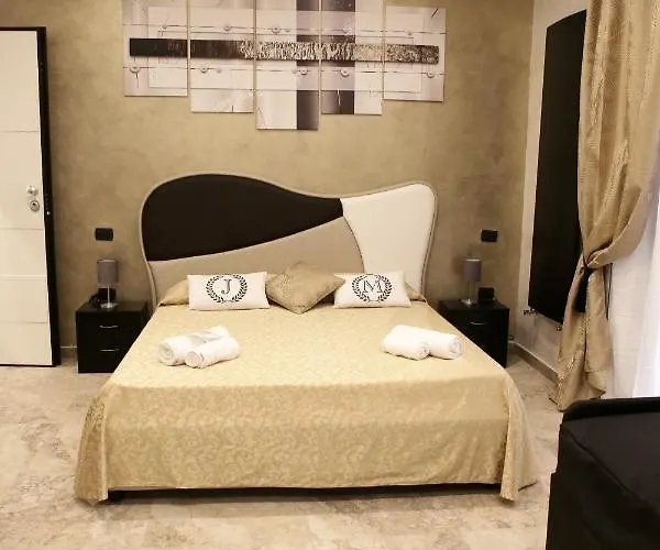 Jadore Monic Rome