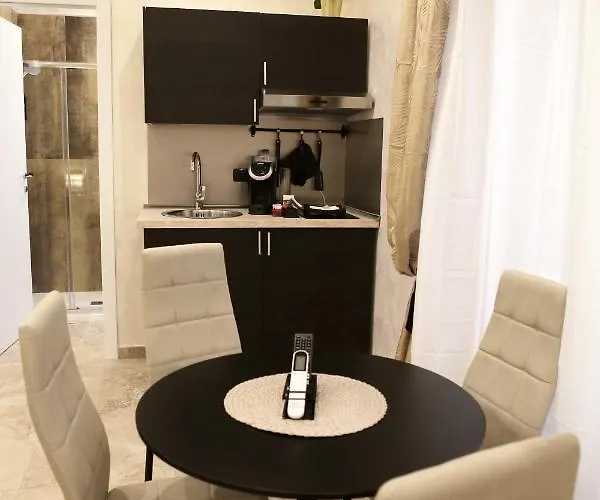 Jadore Monic Guest house