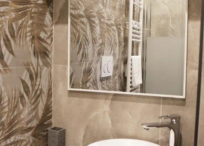 Jadore Monic Guest house 4*